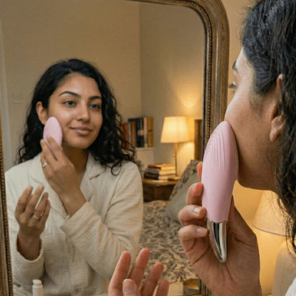 LumaForm™ Manual Silicone Facial Cleansing Brush